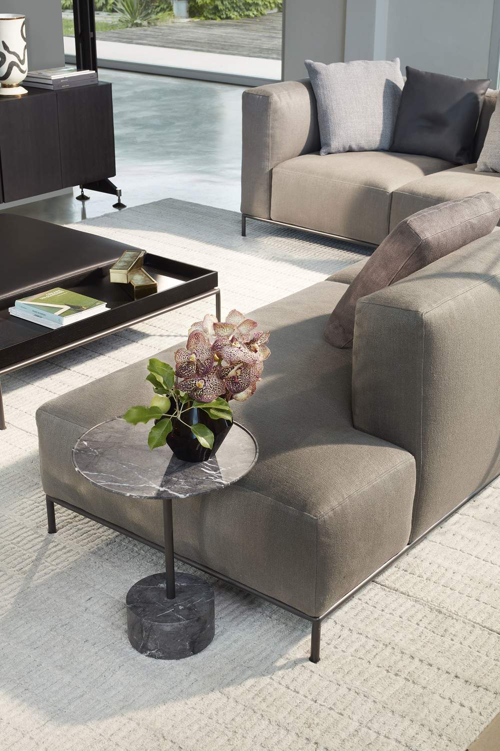 Mex-Hi Tavolino Coffee table by Piero Lissoni | Cassina